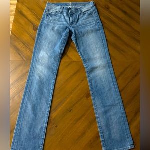 7 for All Mankind sz 28 straight leg jeans